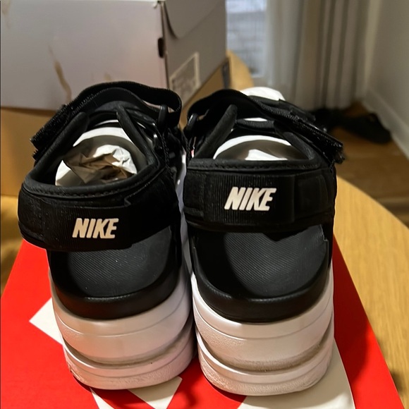 Nike Black Platform Sandals - Picture 2 of 4